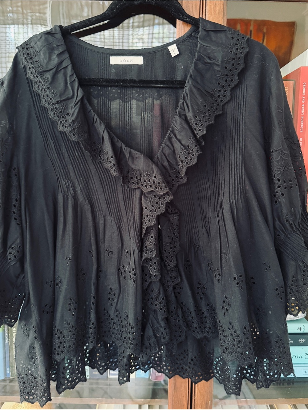Doen Henri Top Black Eyelet Size L